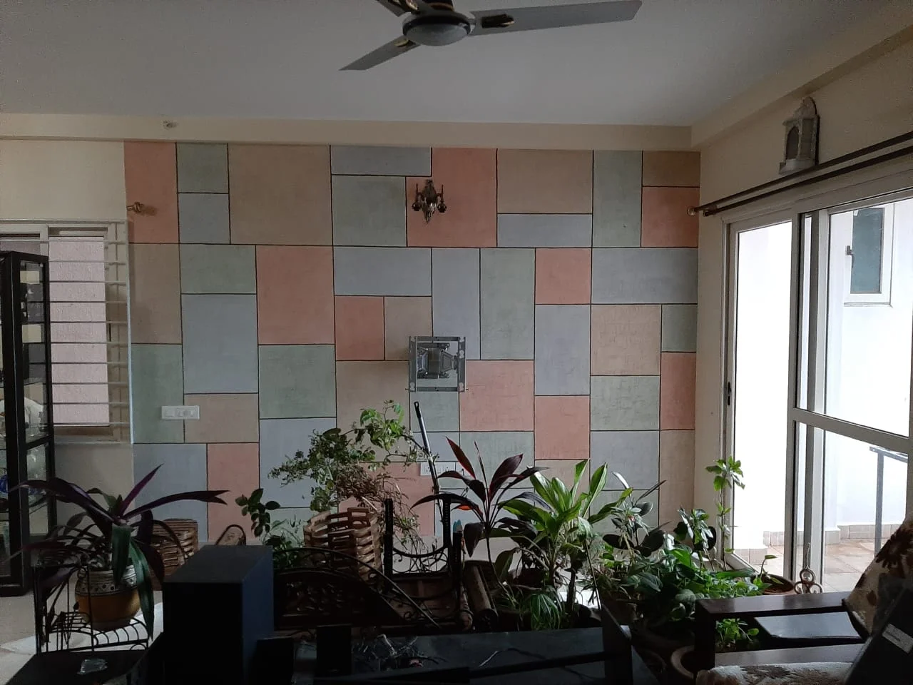 wall design with plants